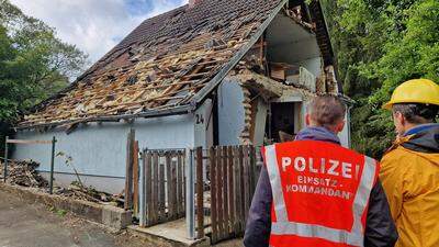 Spur der Verwüstung bei dem Haus in Hart bei Graz