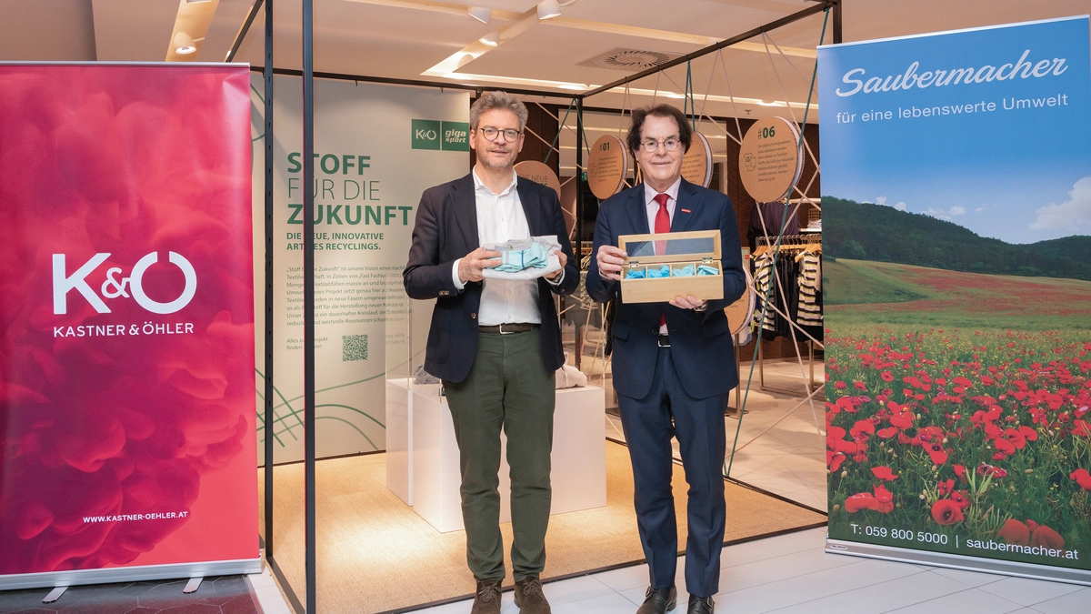 Martin Wäg (Vorstand K&Ö) und Hans Roth (Saubermacher Gründer) mit ihrer Recyclinginitiative „Stoff für die Zukunft“