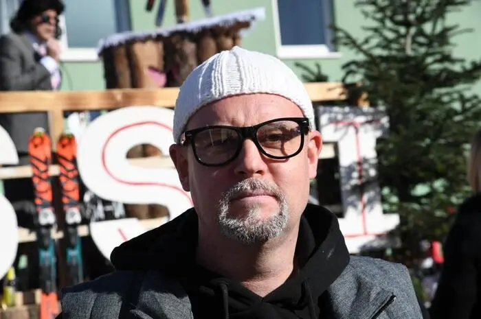 ... ein täuschend echter DJ Ötzi ...