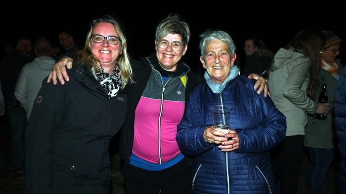 Die Landjugend Spielberg lud am Karsamstag zum Osterfeuer auf die Zuberwiese. 