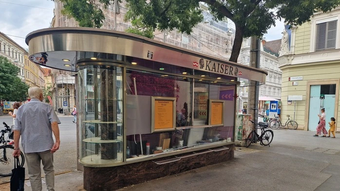 Der Kiosk am Eisernen Tor wird renoviert und soll künftig mehr als nur Kaiserschmarrn bieten