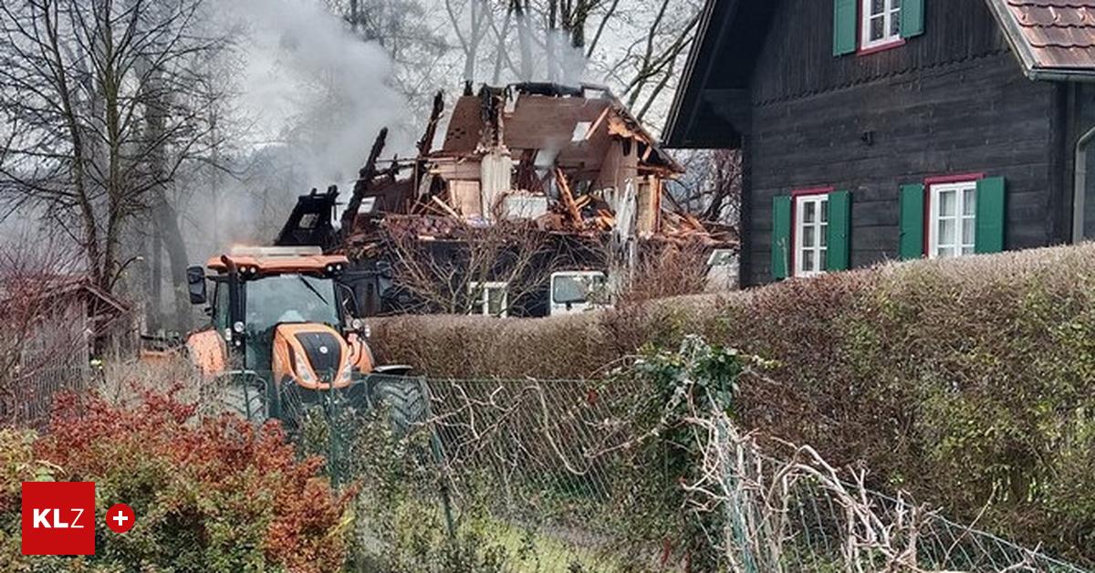 Stainz-Wohnhausbrand-forderte-Feuerwehren-knapp-13-Stunden-lang