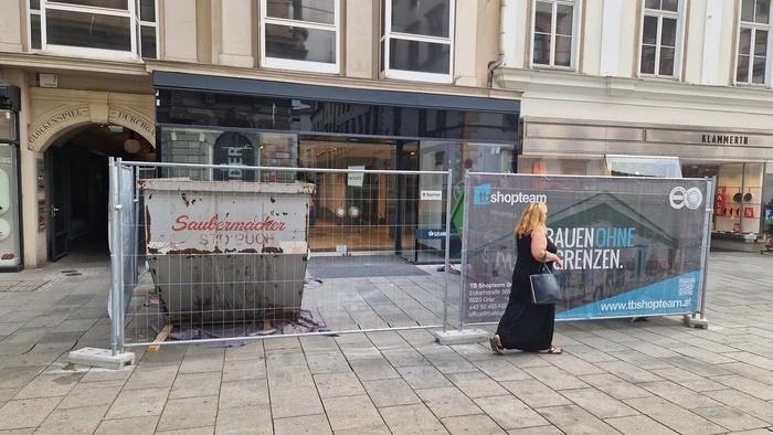 Hier zwischen Altstadtpassage und Klammerth wird für eine Interior-Firma umgebaut