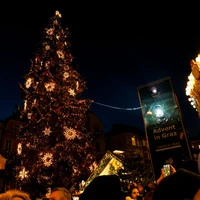 Feierliche Illumination des Christbaums am Grazer Hauptplatz