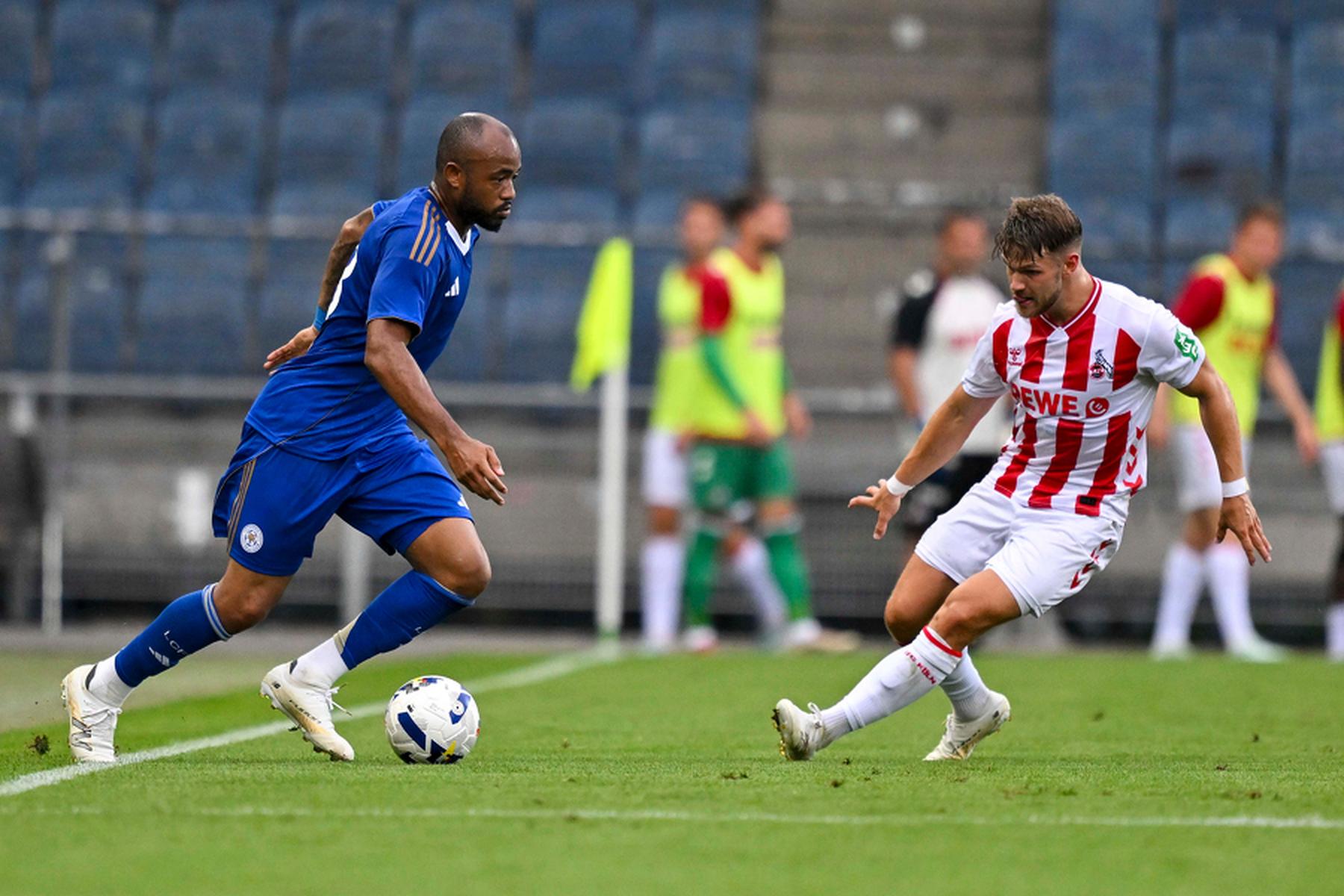 Dobrodelni nogometni spektakel v Gradcu zbral 40.000 evrov za šolo po amoku