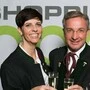 Centerleiterin Heike Heinisser mit Shopping-Nord-Eigentümer Christian Kovac