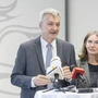 Finanzstadtrat Manfred Eber (KPÖ) bei der Präsentation des Doppelbudgets 2025/26