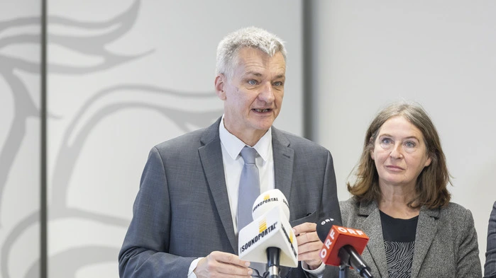 Finanzstadtrat Manfred Eber mit der Grazer Bürgermeisterin Elke Kahr (beide KPÖ)