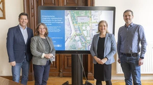 Bürgermeisterin Elke Kahr, Vizebürgermeisterin Judith Schwentner, Stadtbaudirektor Bertram Werle und Projektkoordinator Bernd Schrunner, Stadtbaudirektion
