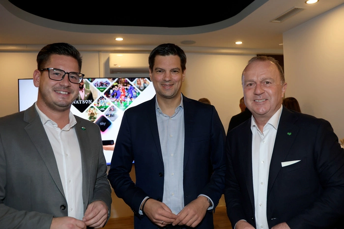 Gerhard Hirschmann (FPÖ), Hannes Amesbauer (FPÖ-Landesrat) und Thomas Prantner 