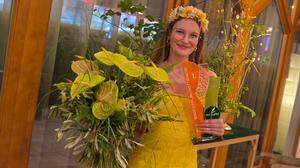 Lisa Waupotitsch darf sich als Siegerin des Bundeslehringswettbewerbs der Floristen feiern lassen
