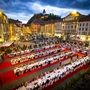 Feierlicher Rahmen: die „Lange Tafel“ am Grazer Hauptplatz
