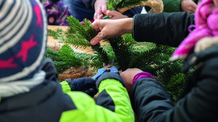 Am Freitag (28. 11.) verwandelte sich der Bio-Bauernmarkt Grottenhof in eine stimmungsvolle Adventwelt für Groß und Klein