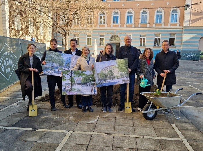 Spatenstich am Freitag mit Vertretern der Politik, der Behörde und den zuständigen Architekten