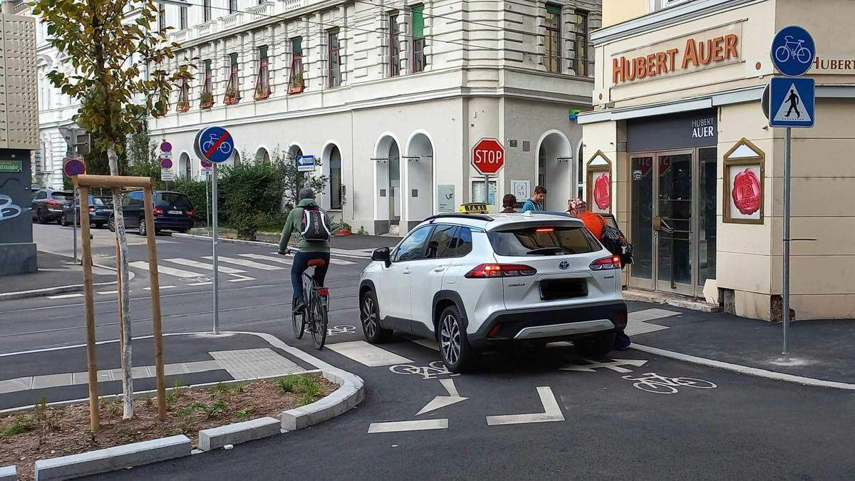 Verfahren: Autofahrer dürfen nicht mehr von der Lessingstraße in die Leonhardstraße