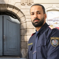 Schreckliche Bluttat mitten in der Grazer Innenstadt – Polizeisprecher Sabri Yorgun informierte vor Ort die Medien