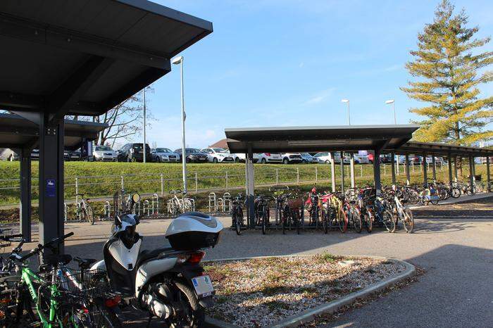 234 statt 102 Fahrradstellplätze gibt es bei der Bike&Ride-Anlage ab Herbst