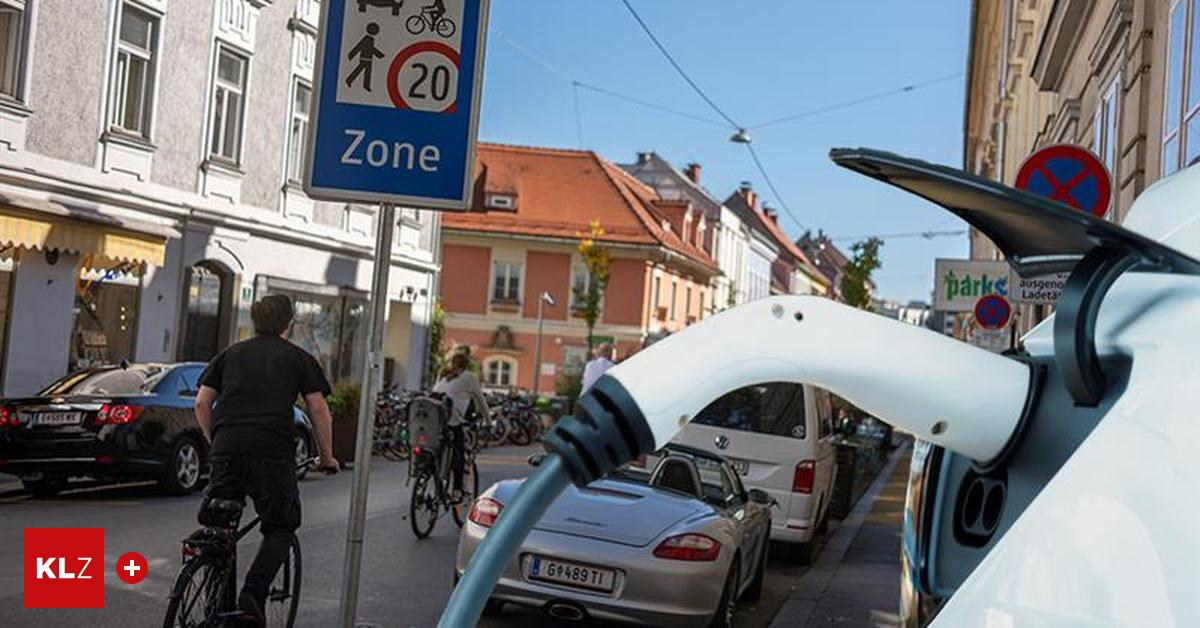 Gegen-Strafe-berufen-Gerichtsentscheid-Laden-des-E-Autos-in-Begegnungszone-ist-erlaubt