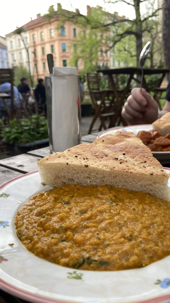 Aussicht auf ein sehr feines Linsencurry