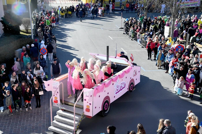 ... und natürlich viele Barbies ...