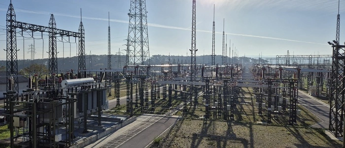 Das Bild zeigt ein Umspannwerk