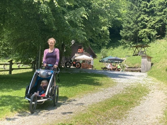 Wandern mit Kindern: Mtter verffentlichen Buch mit Kinderwagen-Touren