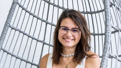 Saskia Palla ist im Hauptberuf diplomierte Krankenschwester