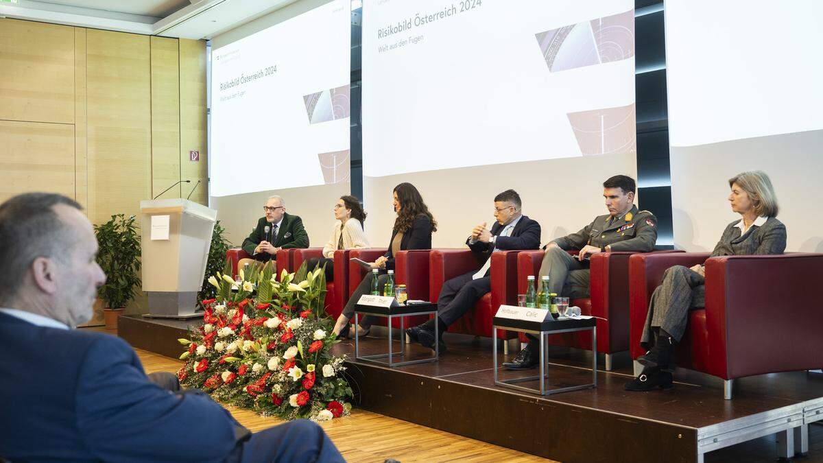 Eine hochkarätige Expertenrunde sprach in Wien über die Krisenherde in und um Europa