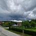 Dunkle Wolken ziehen über den Bezirk Weiz, hier in Gleisdorf