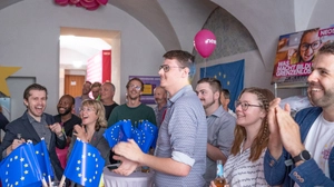 Gute Stimmung herrschte bei den Neos am Wahlabend in Graz