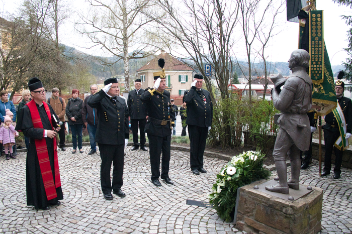 Anlass genug, dass der Trachtenverein Steirerherzen Seegraben und die Bergkapelle Leoben-Seegraben einen Festakt ausrichteten, die am Tag genau nach der letzten Grubenfahrt am Gründonnerstag beim Bergmandl in Seegraben stattfand. 