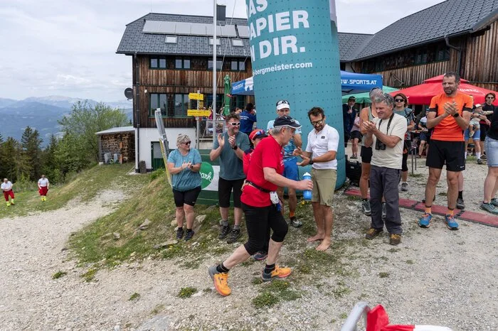 Die Berglaufstaffel holten sich die Brauchtumsfreunde Laintal mit Mathias Stangl, Thomas Daum, Moritz Sabitzer und Alex Eberhard.
