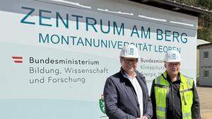 Minister Martin Polaschek (l.) mit Robert Galler, Leiter des Tunnelforschungszentrums der Montanuniversität Leoben am Erzberg