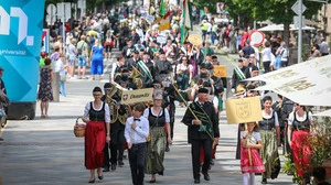 Mehr als 1600 Teilnehmerinnen und Teilnehmer nahmen an der Bergparade in Leoben Samstagnachmittag teil