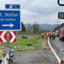 Drei Feuerwehren, das Rote Kreuz, die Polizei und der Rettungshubschrauber C17 waren nach dem Unfall bei der Abfahrt St. Stefan im Einsatz