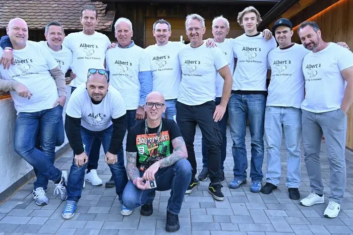 Für Unterhaltung sorgten die Fürsten, Steirer Power, Jazz Gitti, Markus Krois, Cäpt‘n Klug & die Zwergsteirer, Steirer Stolz und DJ Christkindl.
Für das Publikum war für jeden Geschmack etwas dabei.