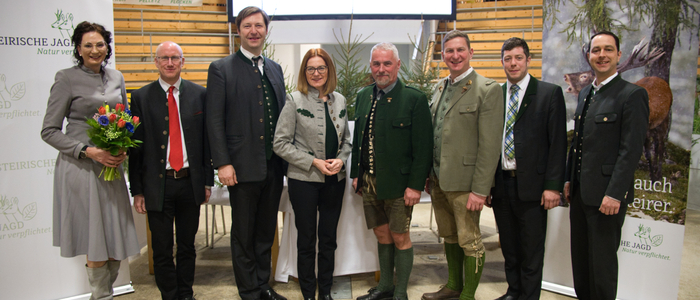 Bürgermeisterin Nicole Sunitsch (St. Michael), Günter Karisch Günter, Landesjägermeister Franz Mayr-Melnhof-Saurau, Landesrätin Simone Schmiedtbauer, Bezirksjägermeister Hubert Wallner, Landesjägermeister-Stellvertreter Andreas Kühberger, Kammerobmann Richard Judmaier und Bürgermeister Martin Schuchaneg (Traboch)
