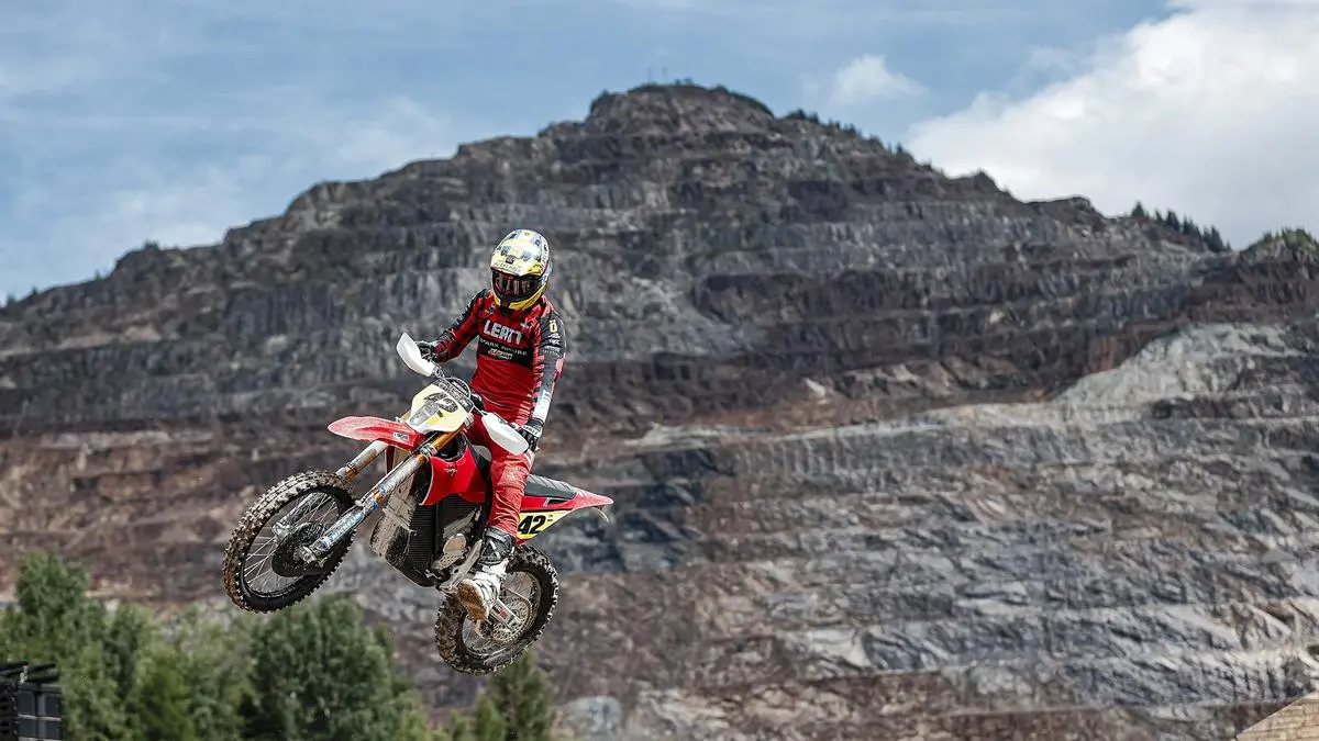 Mehr als 1000 Fahrerinnen und Fahrer haben sich schon für das Erzbergrodeo 2026 von 4. bis 7. Juni in Eisenerz angemeldet