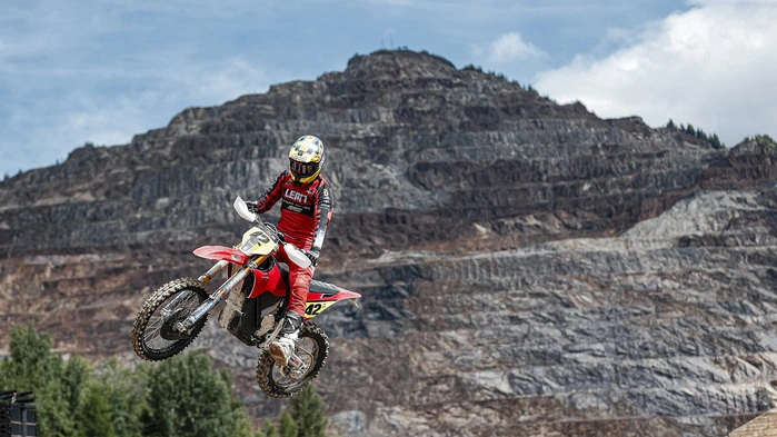 Mehr als 1000 Fahrerinnen und Fahrer haben sich schon für das Erzbergrodeo 2026 von 4. bis 7. Juni in Eisenerz angemeldet