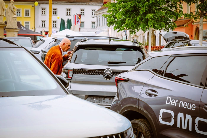Zu den Ausstellern gehören Autohaus Huber, Autohaus Krautinger, Autohaus Puntinger, Autohaus Reichel, Autohaus Vogl, das Lagerhaus St. Michael sowie Porsche Leoben.