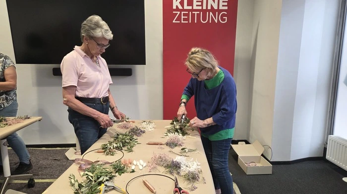 Im Regionalbüro Leoben der Kleinen Zeitung war Dienstagabend florale Kreativität angesagt.