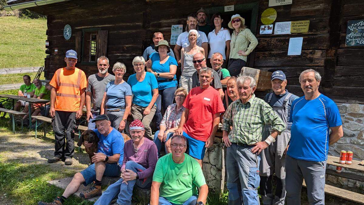 Die Helferinnen und Helfer auf der Gsollalm