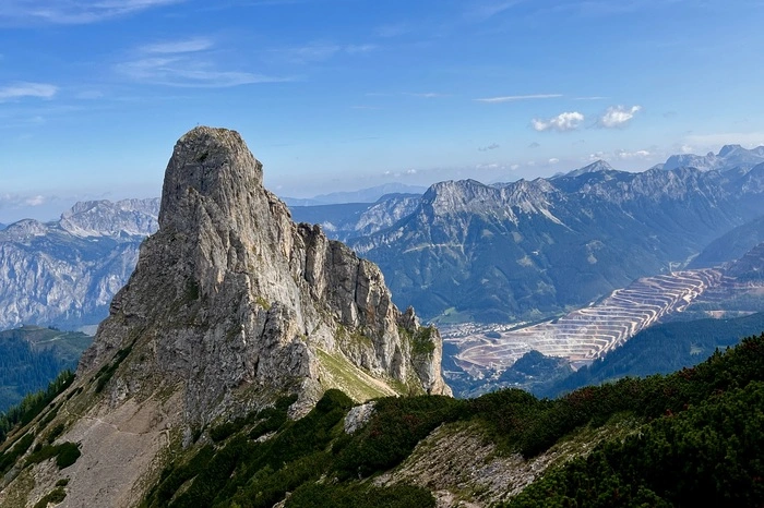 Blick vom Schwarzstein auf den Erzberg