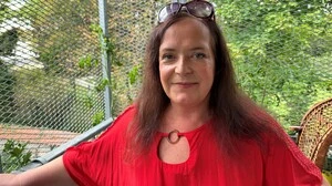 Bettina Messner präsentiert ihr fünftes Buch, eine Anekdoten-Sammlung