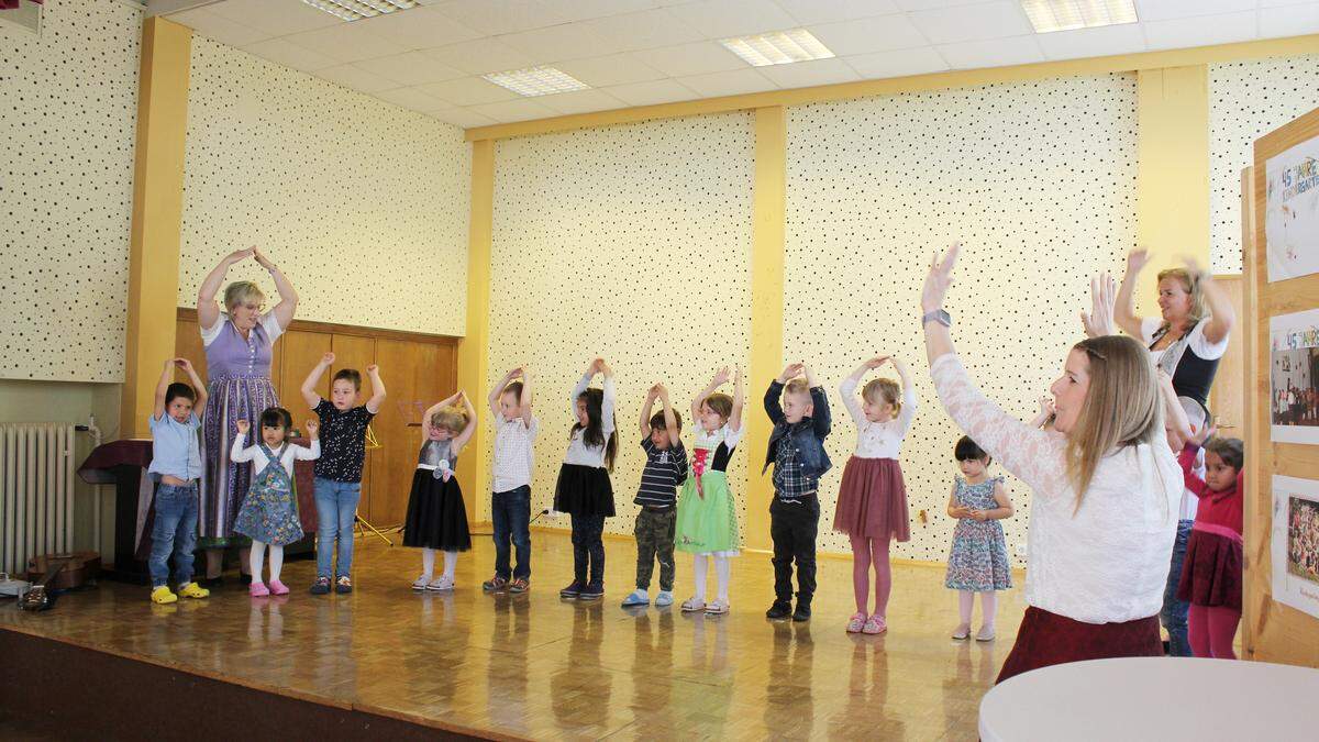 Die Kinder begeisterten beim Jubiläumsfest mit ihren Aufführungen