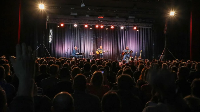 Austro Pop-Urgestein Wolfgang Ambros sorgte Donnerstagabend im Live Congress Leoben nicht nur für ein ausverkauftes Haus, sondern auch für ein musiklalisches Erlebnis. 