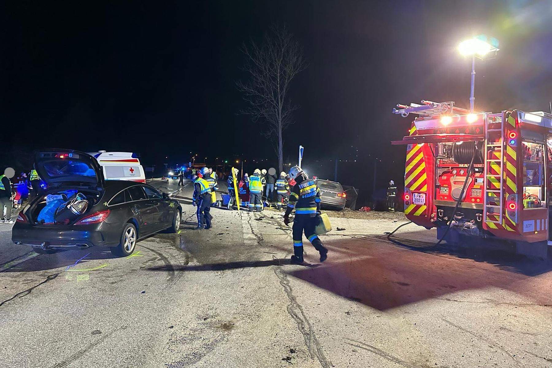 Stainach-Pürgg | Drei Autos in schweren Unfall verwickelt