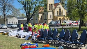 Brand am LKH Graz II, Standort Süd: Das Rote Kreuz war mit 39 Kräften und 14 Fahrzeugen vor Ort 