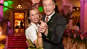 Sandra und Armin Assinger am Oberlandlerball 