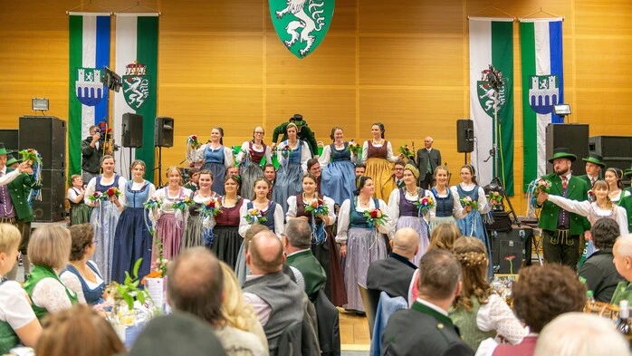 Der „Ball der Steirer“ füllt auch 2025 wieder den Brucker Stadtsaal